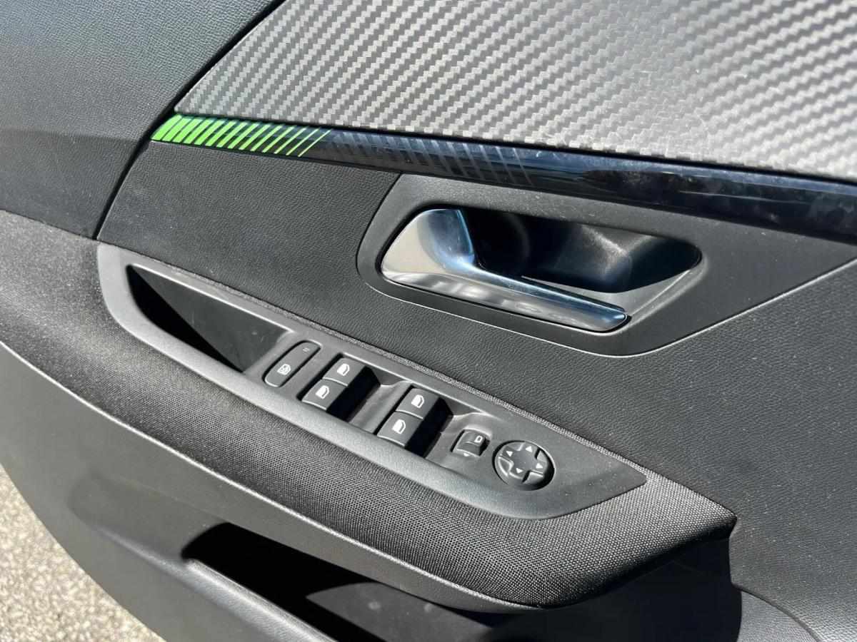 peugeot-208-2024-gasolina-1199cc