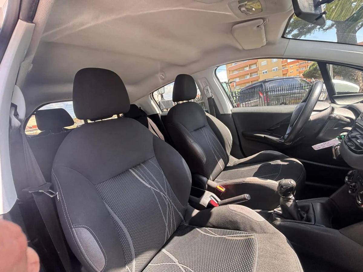 peugeot-208-2012-diesel-1398cc