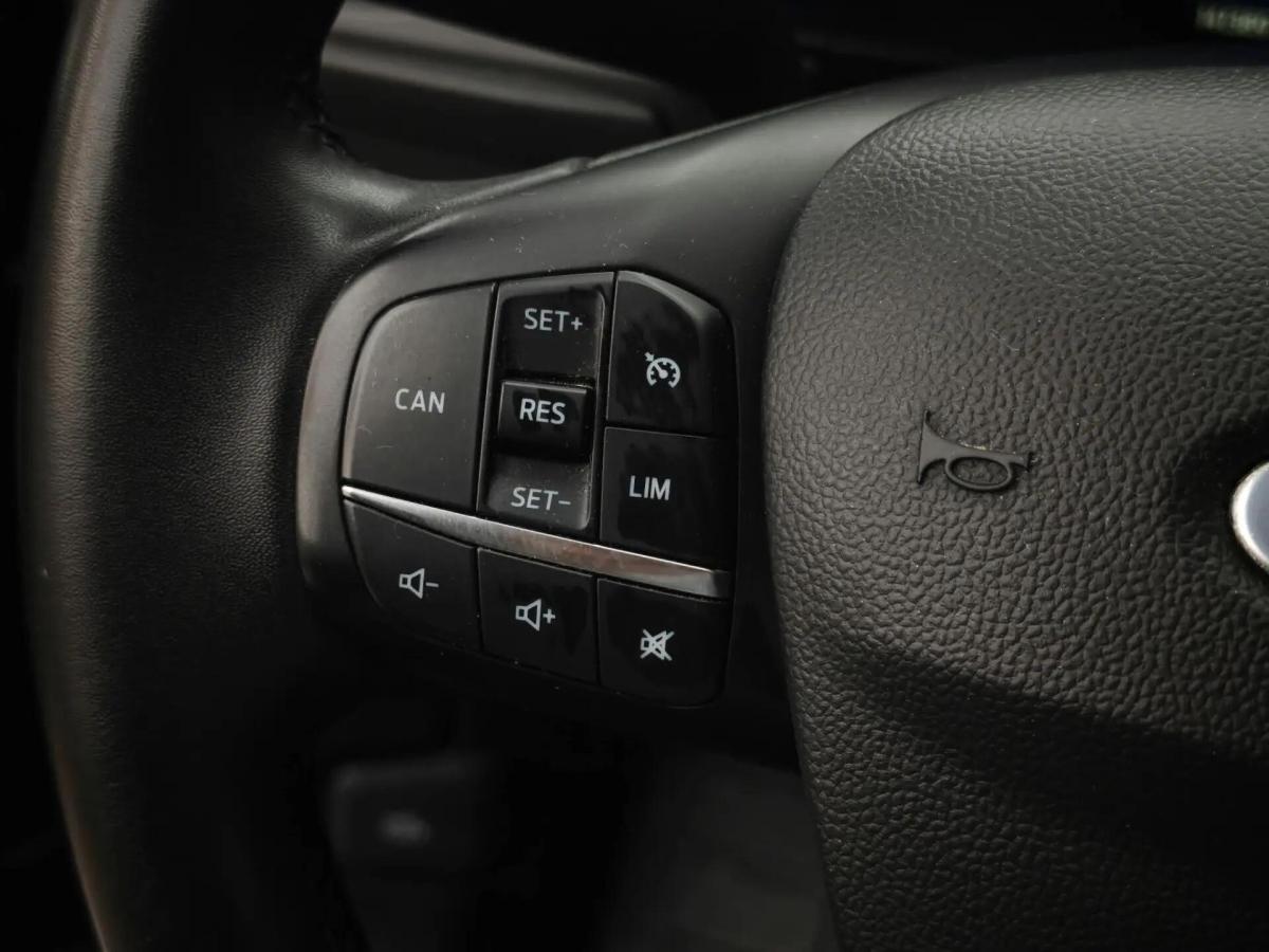 ford-focus-2023-diesel-1499cc