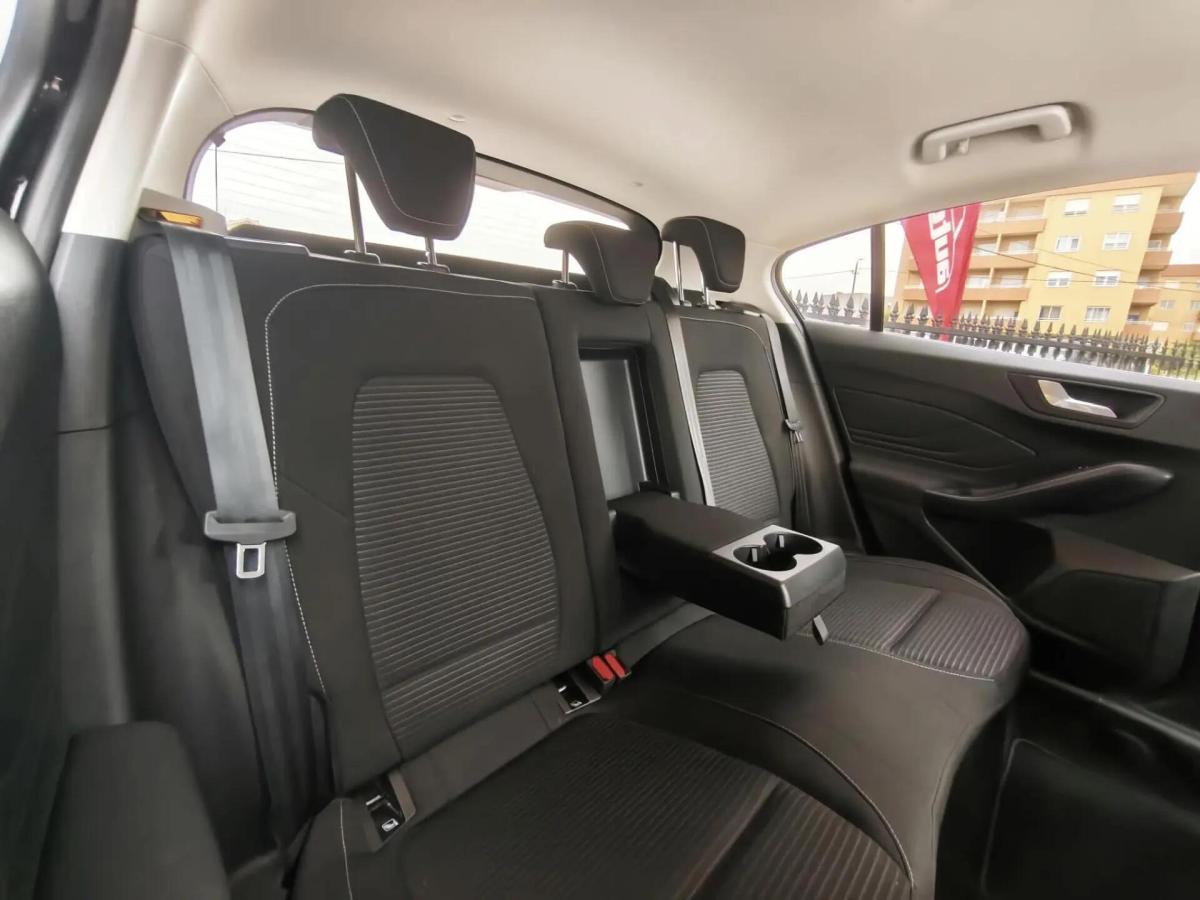 ford-focus-2023-diesel-1499cc