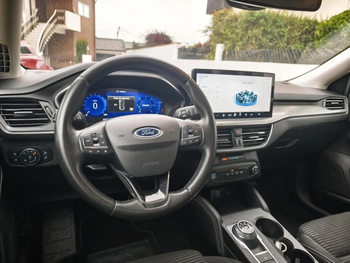 ford-focus-2023-diesel-1499cc