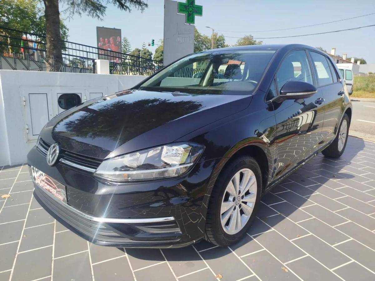 volkswagen-golf-2019-diesel-1598cc