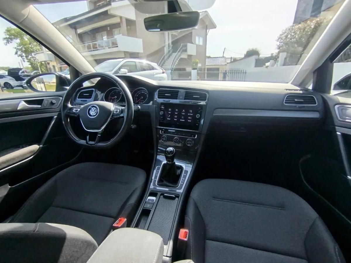 volkswagen-golf-2019-diesel-1598cc