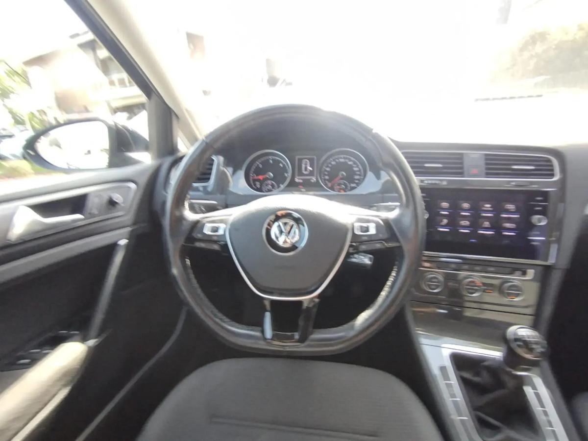 volkswagen-golf-2019-diesel-1598cc