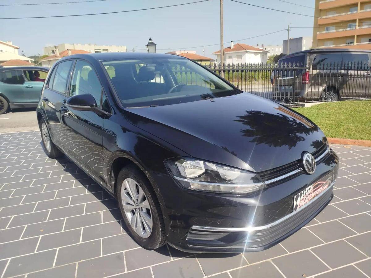 volkswagen-golf-2019-diesel-1598cc