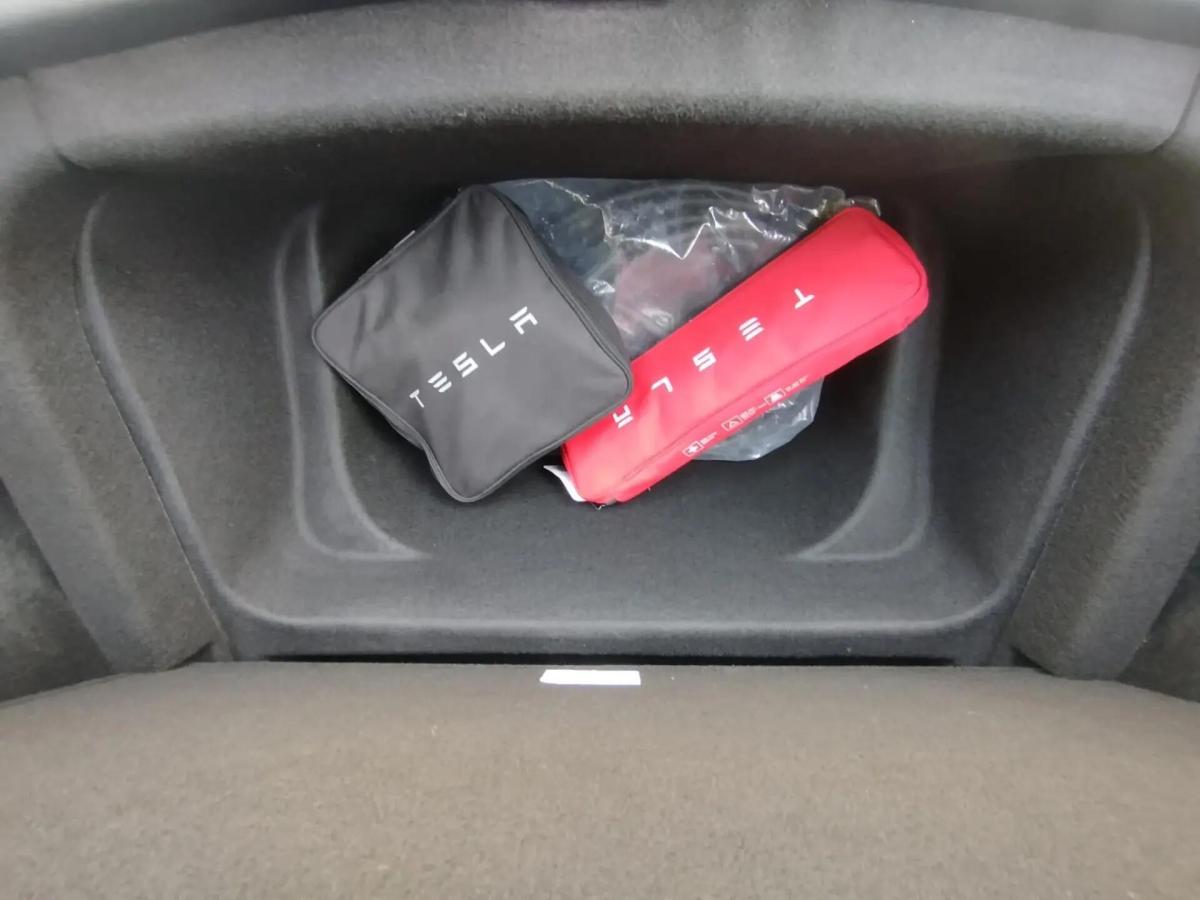 tesla-model-y-2023-eletrico-0cc