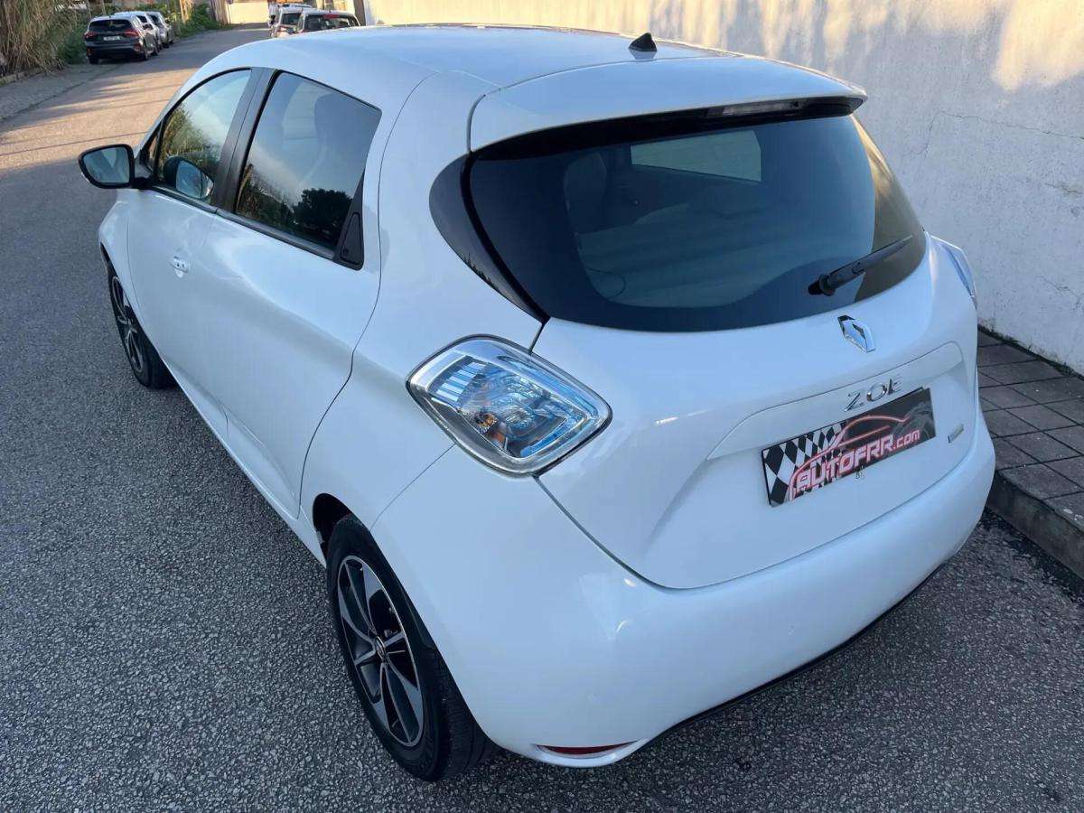renault-zoe-2018-eletrico-0cc