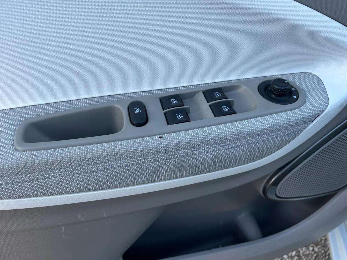 renault-zoe-2018-eletrico-0cc