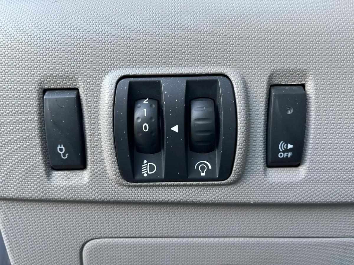renault-zoe-2018-eletrico-0cc