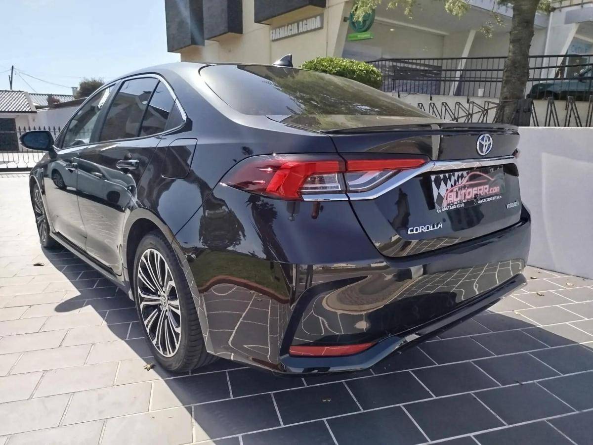toyota-corolla-2021-hibrido-a-gasolina-1798cc