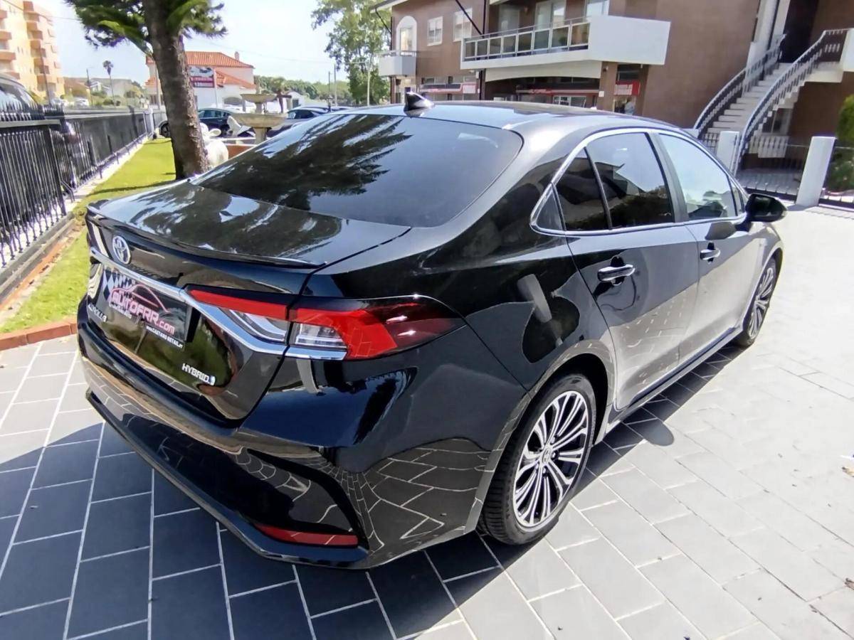 toyota-corolla-2021-hibrido-a-gasolina-1798cc