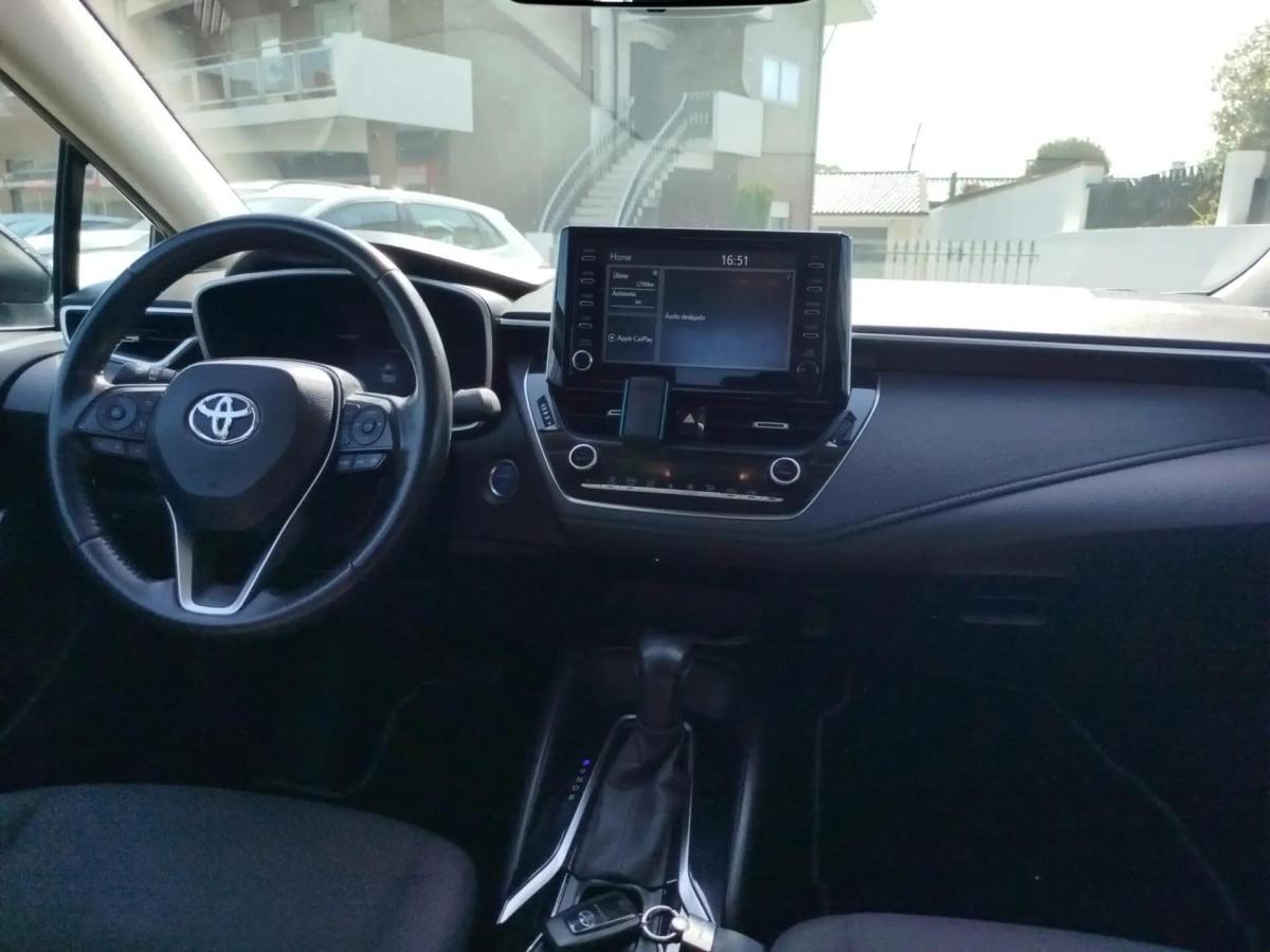 toyota-corolla-2021-hibrido-a-gasolina-1798cc