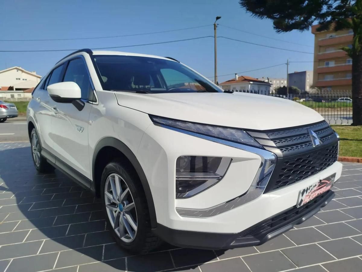 mitsubishi-eclipse-cross-2022-hibrido-a-gasolina-2360cc