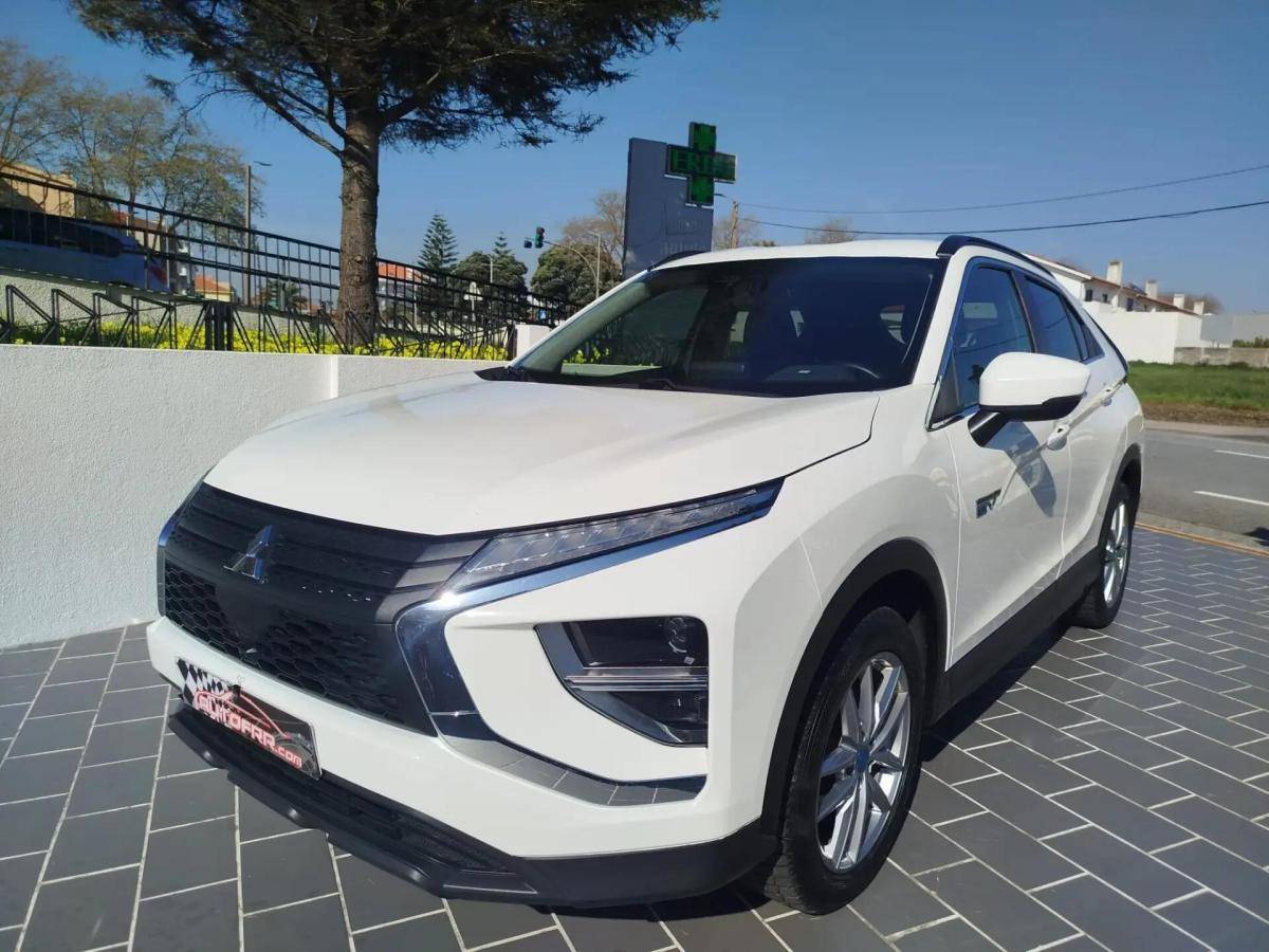 mitsubishi-eclipse-cross-2022-hibrido-a-gasolina-2360cc