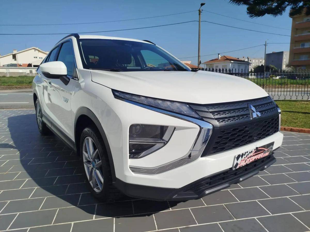 mitsubishi-eclipse-cross-2022-hibrido-a-gasolina-2360cc