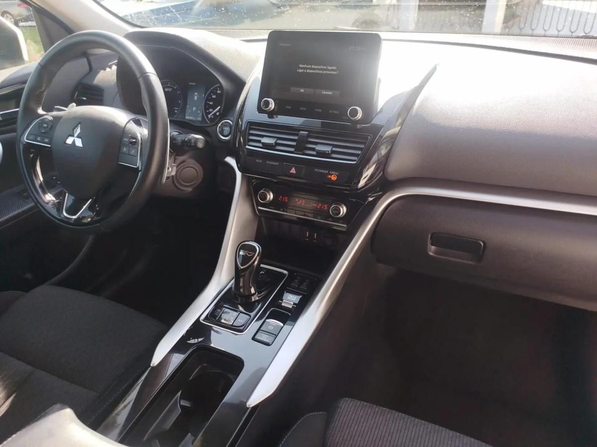 mitsubishi-eclipse-cross-2022-hibrido-a-gasolina-2360cc