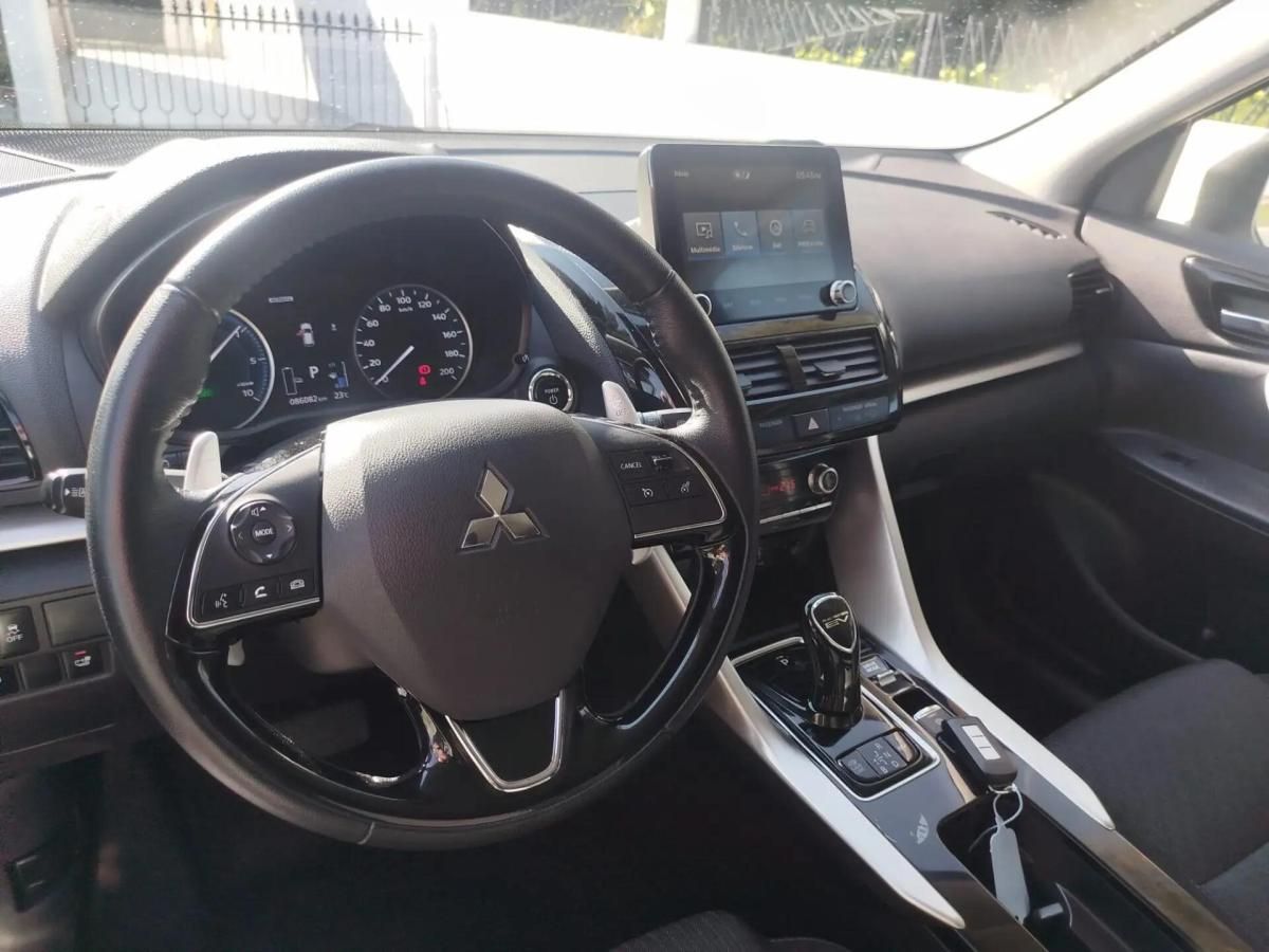 mitsubishi-eclipse-cross-2022-hibrido-a-gasolina-2360cc
