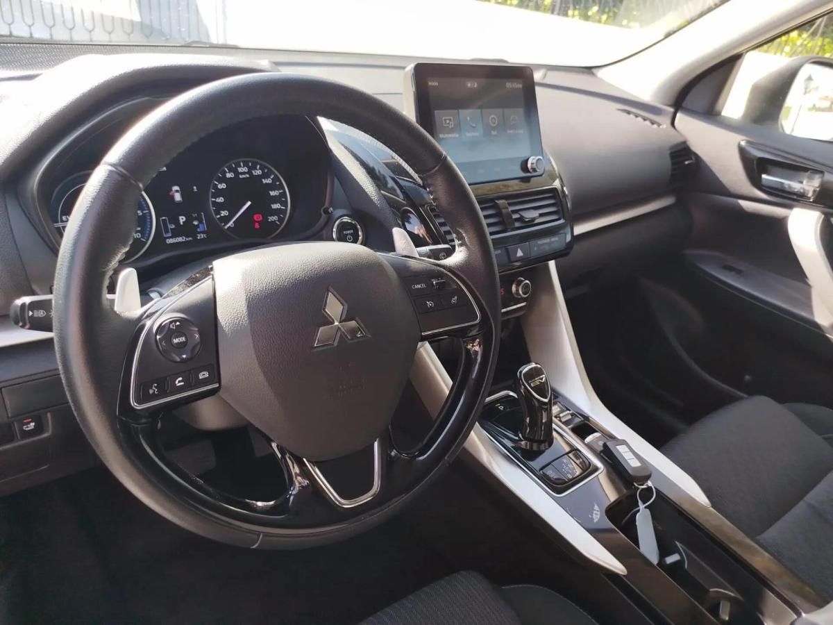 mitsubishi-eclipse-cross-2022-hibrido-a-gasolina-2360cc