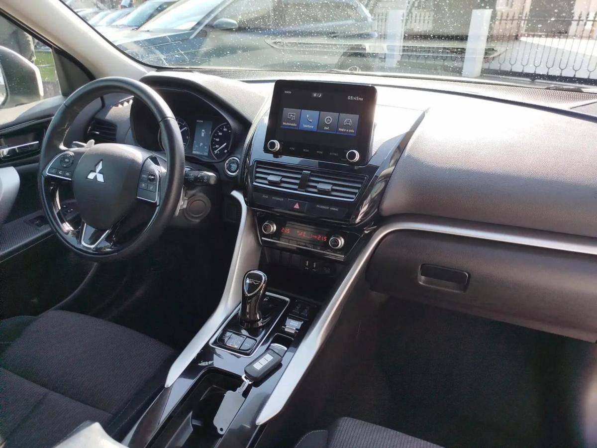 mitsubishi-eclipse-cross-2022-hibrido-a-gasolina-2360cc