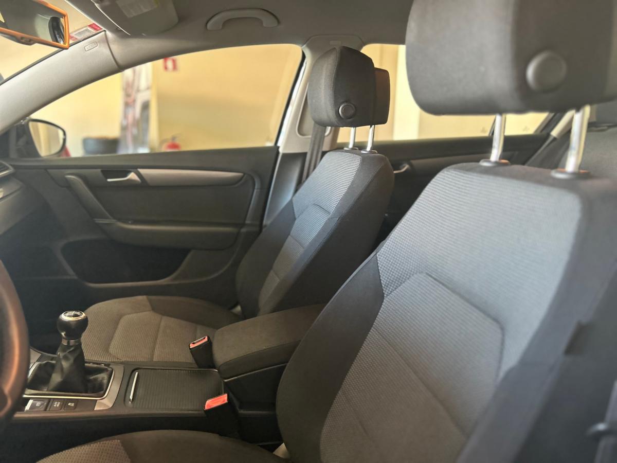 volkswagen-passat-2012-diesel-1968cc