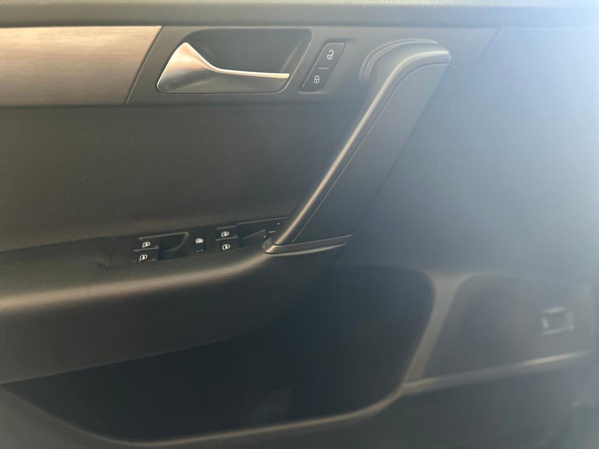 volkswagen-passat-2012-diesel-1968cc