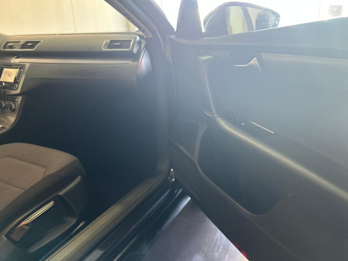 volkswagen-passat-2012-diesel-1968cc