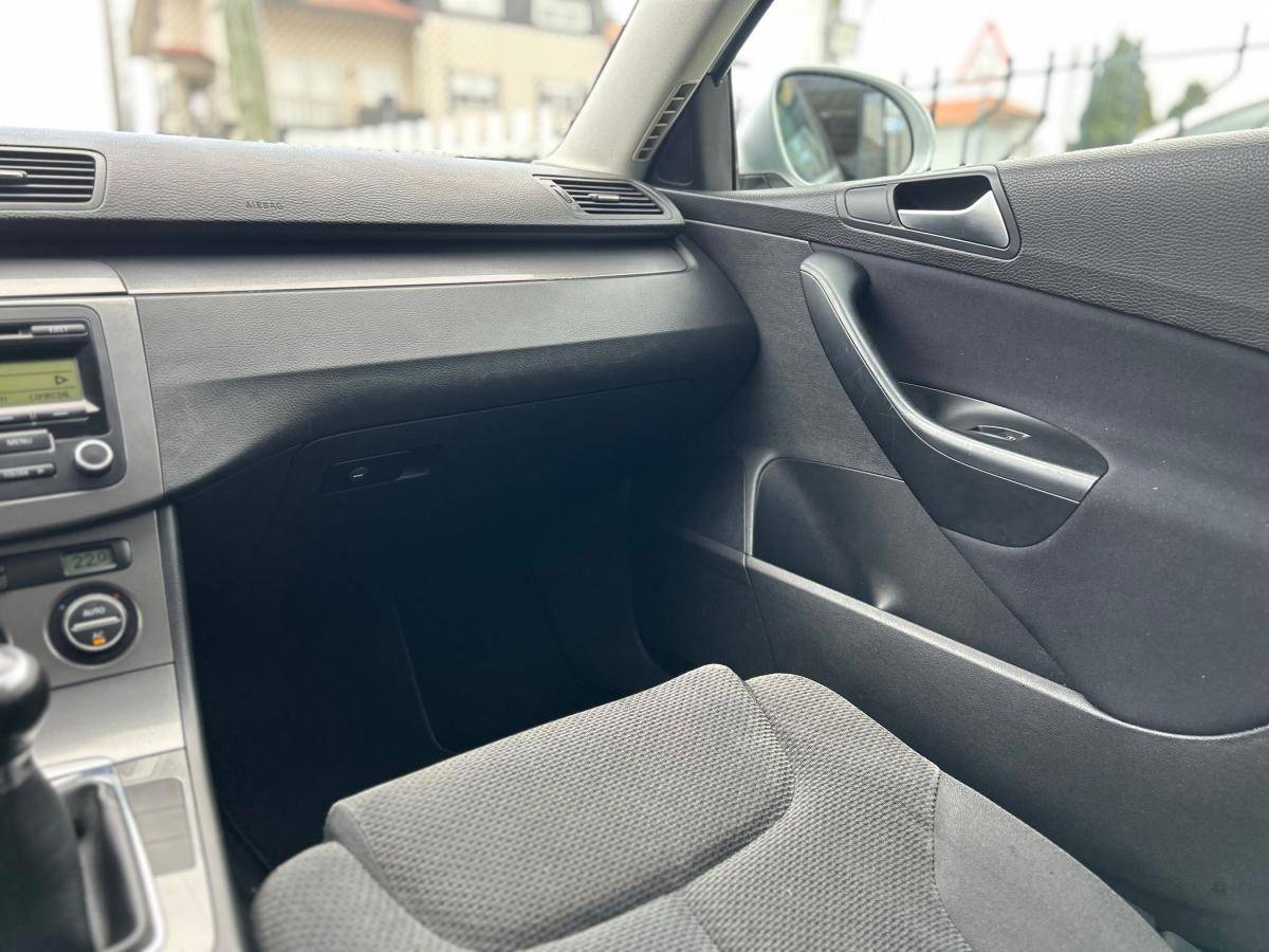 volkswagen-passat-variant-2008-diesel-1896cc