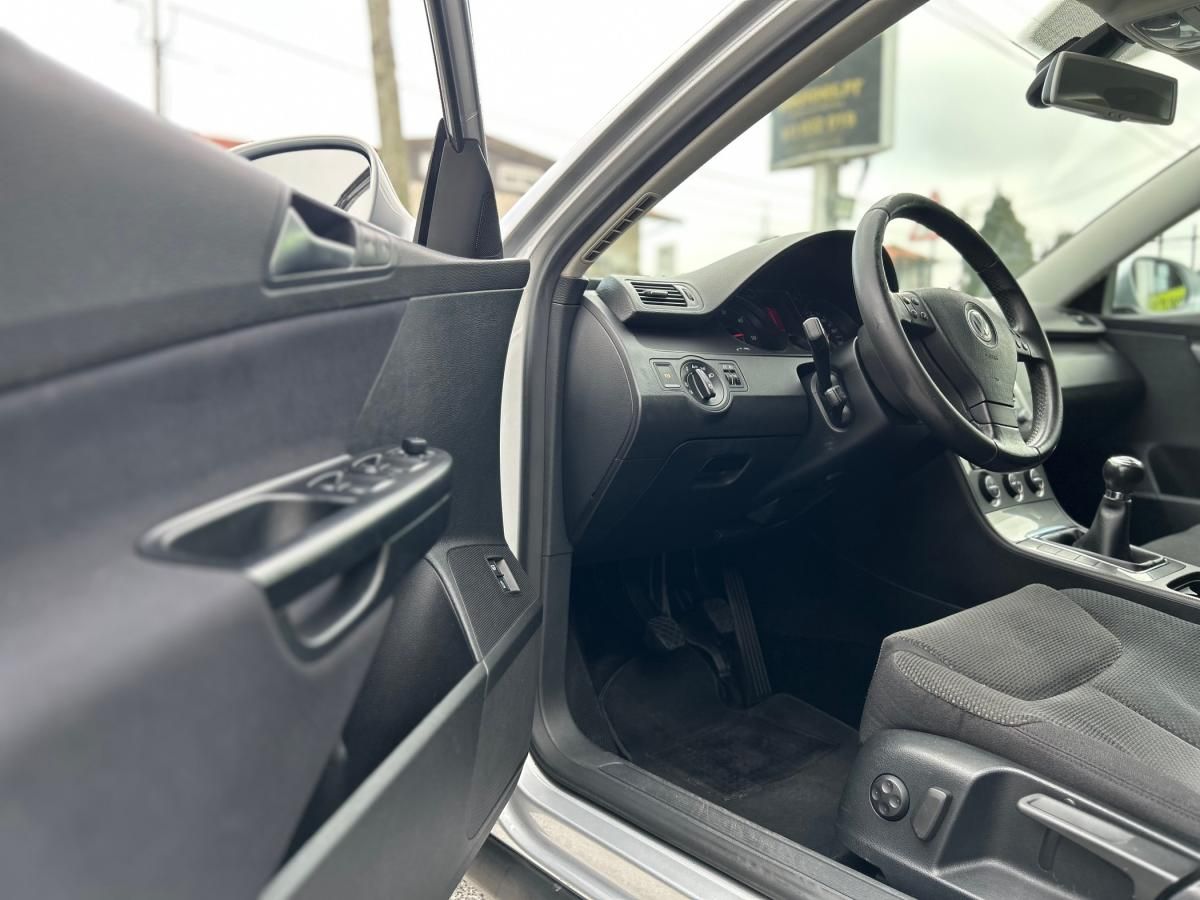 volkswagen-passat-variant-2008-diesel-1896cc