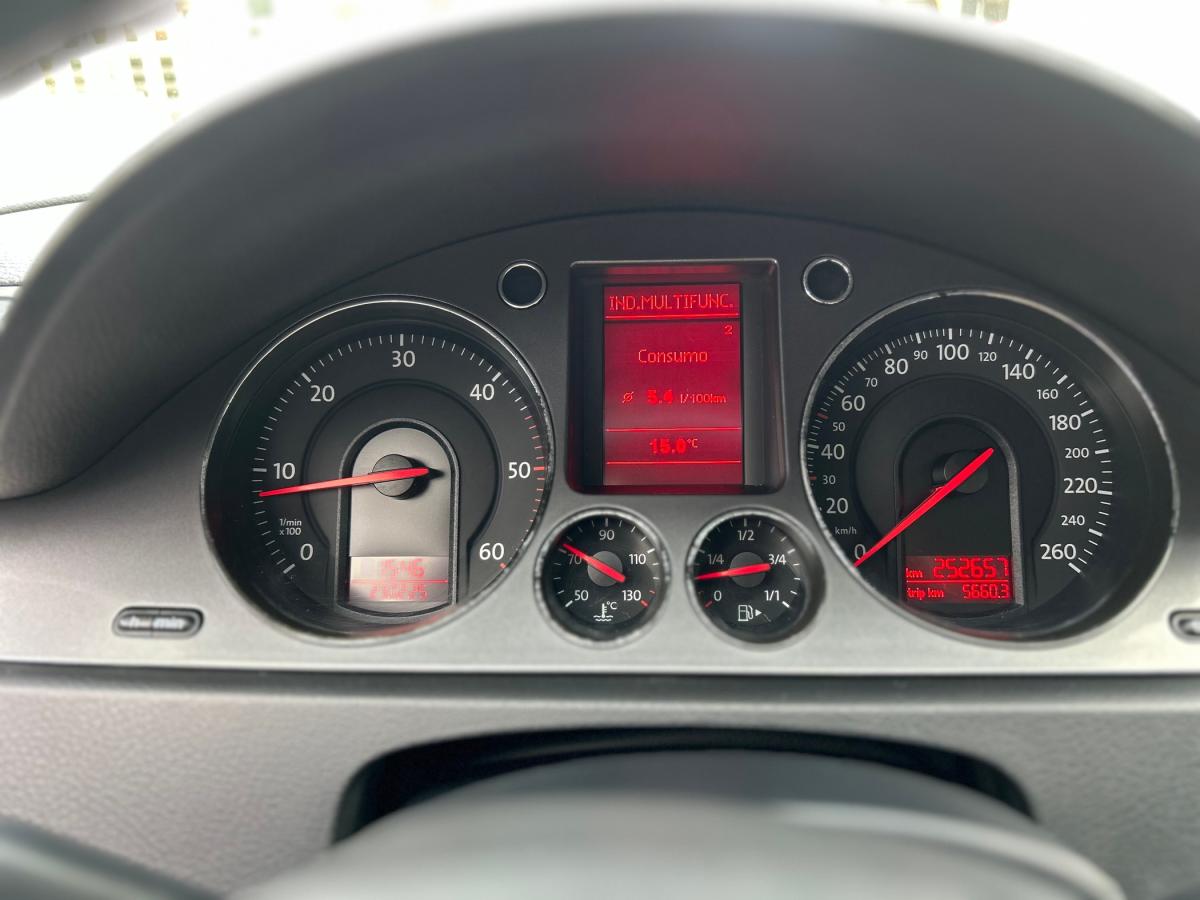 volkswagen-passat-variant-2008-diesel-1896cc