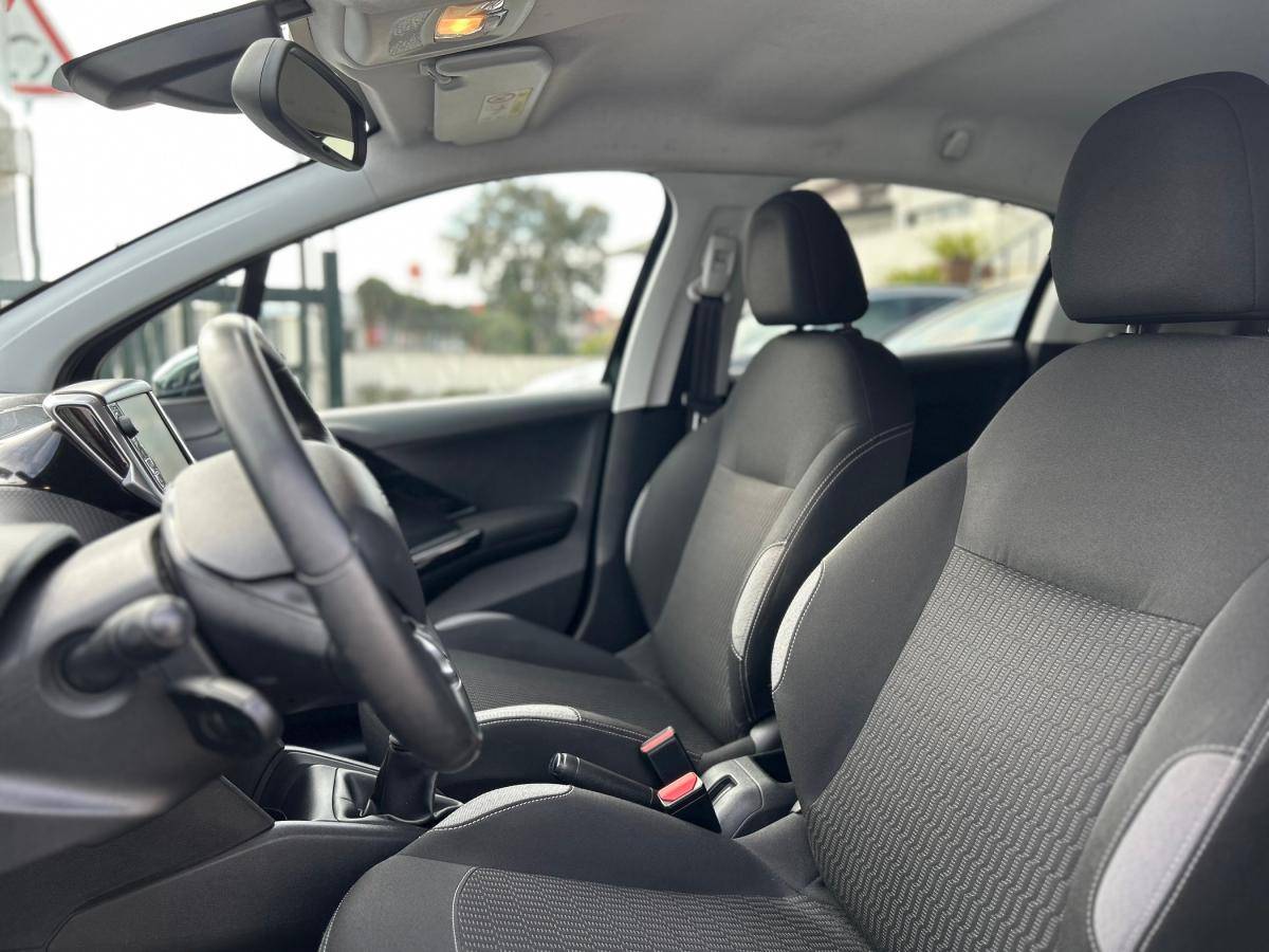 peugeot-208-2016-diesel-1560cc