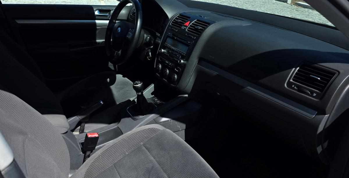 volkswagen-golf-1-9-tdi-2009-diesel-1896cc