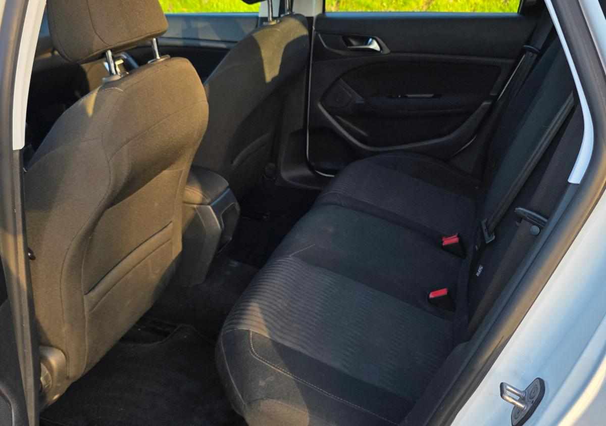 peugeot-308-1-6-bluehdi-2015-diesel-1560cc