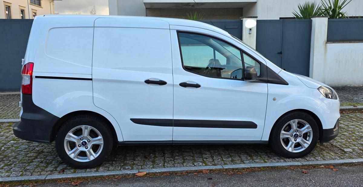 ford-transit-courier-1-5-100cv-2022-diesel-1499cc