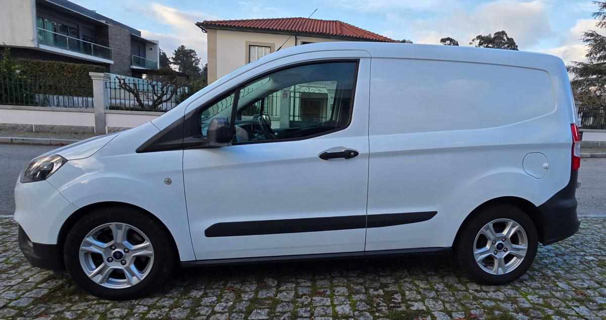 ford-transit-courier-1-5-100cv-2022-diesel-1499cc