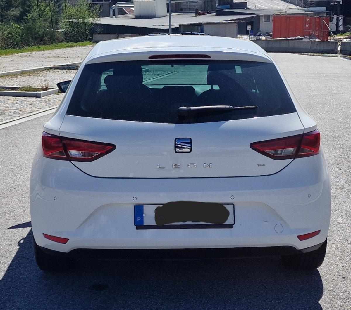 seat-leon-1-6-tdi-ecomotive-2014-diesel-1598cc