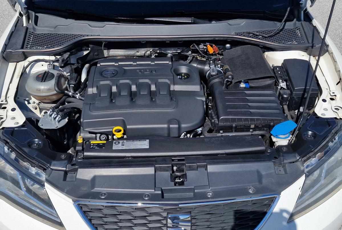 seat-leon-1-6-tdi-ecomotive-2014-diesel-1598cc