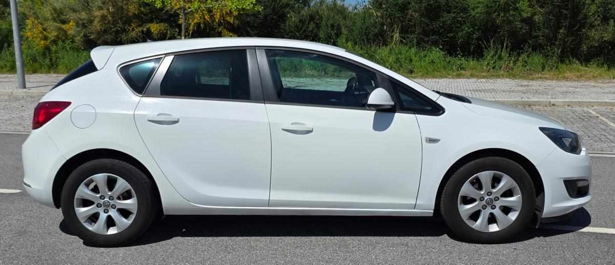 opel-astra-1-2-95cv-2016-diesel-1248cc