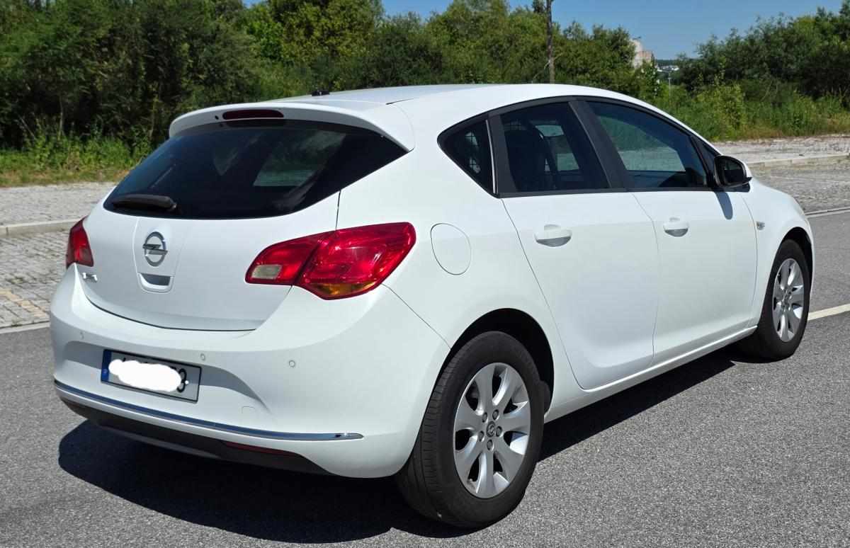 opel-astra-1-2-95cv-2016-diesel-1248cc