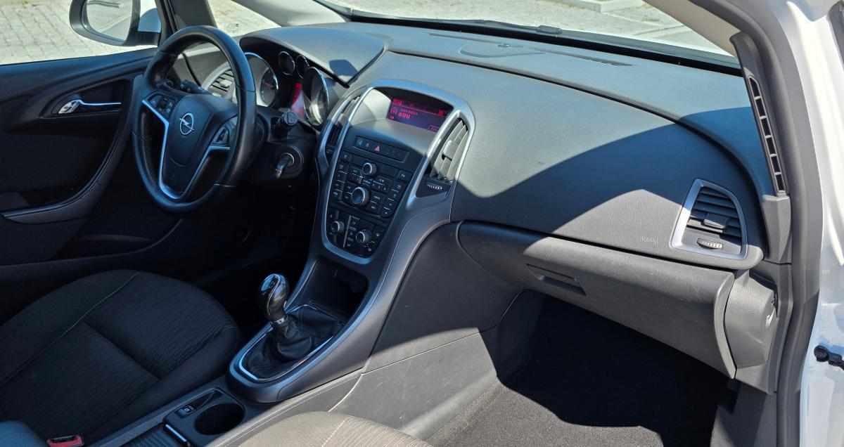 opel-astra-1-2-95cv-2016-diesel-1248cc