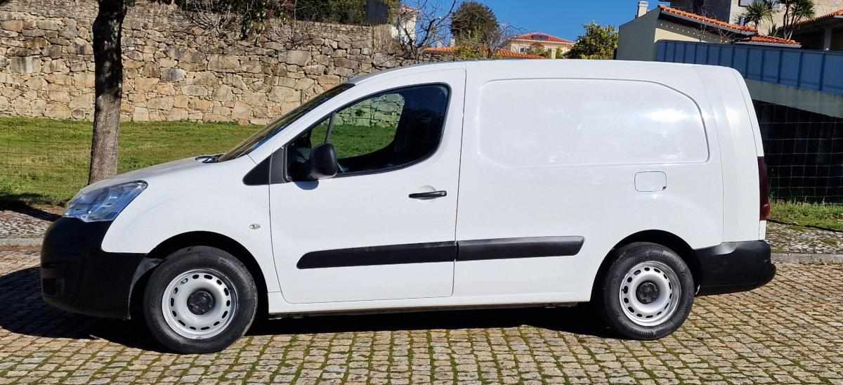 peugeot-partner-1-6-99cv-2017-diesel-1560cc