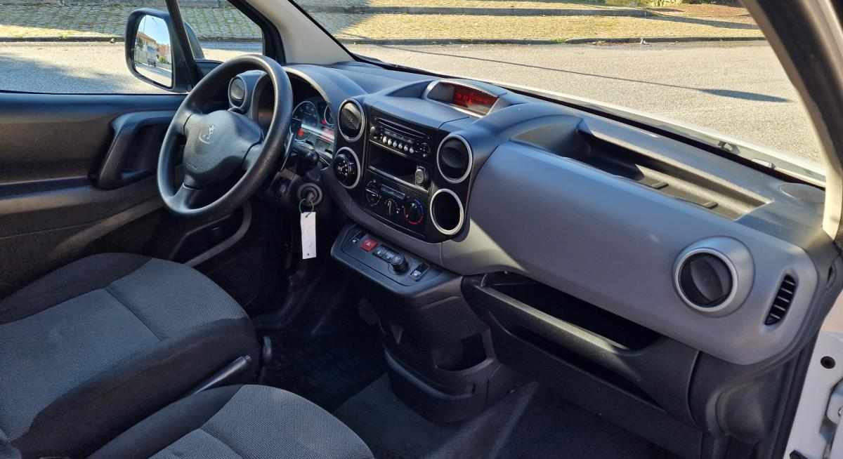 peugeot-partner-1-6-99cv-2017-diesel-1560cc