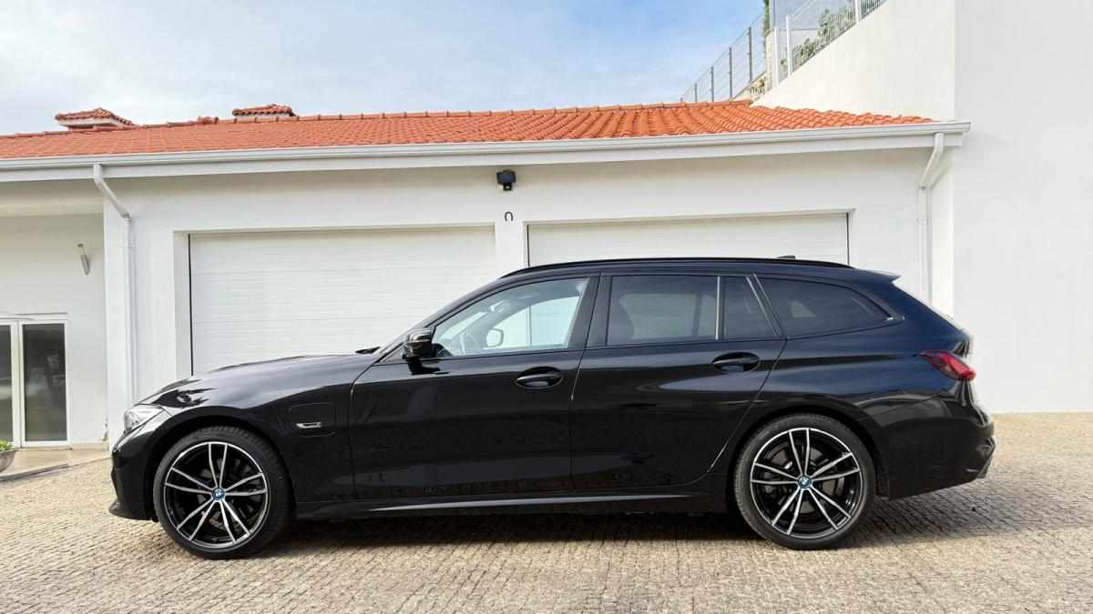 bmw-320-2022-hibrido-a-gasolina-1998cc