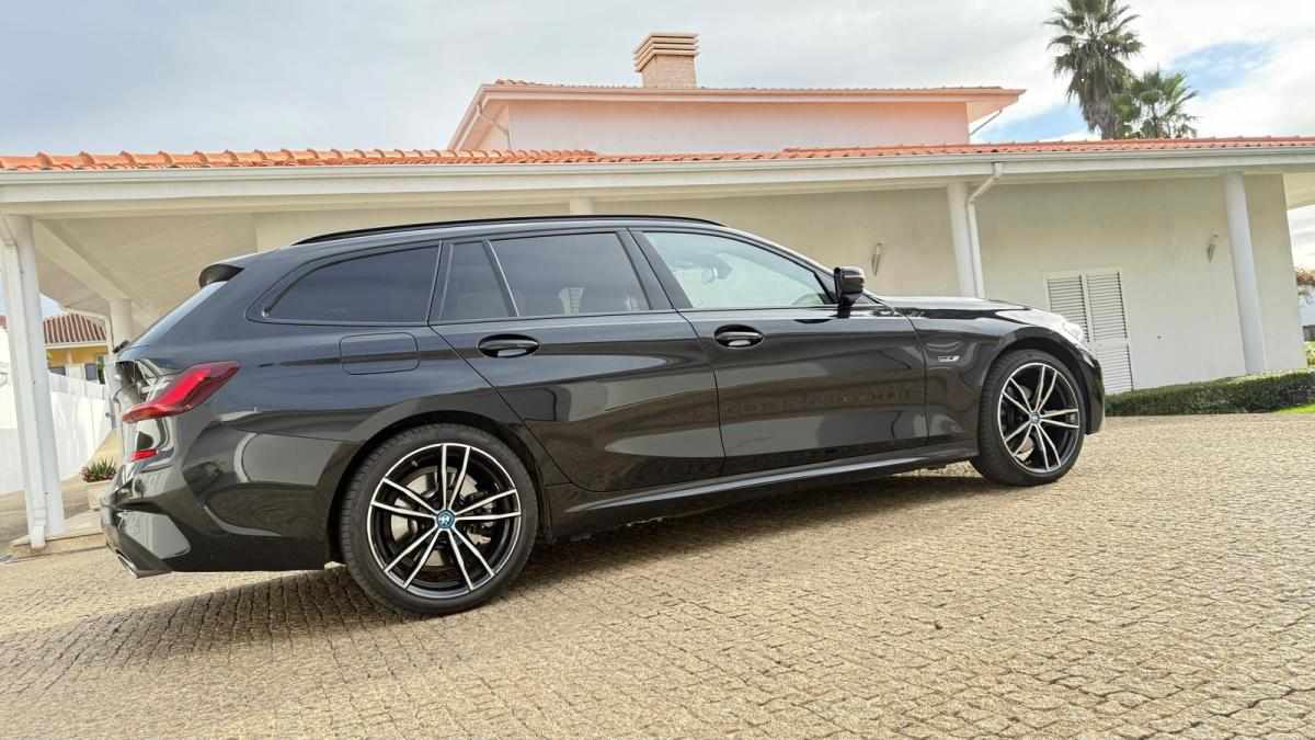 bmw-320-2022-hibrido-a-gasolina-1998cc