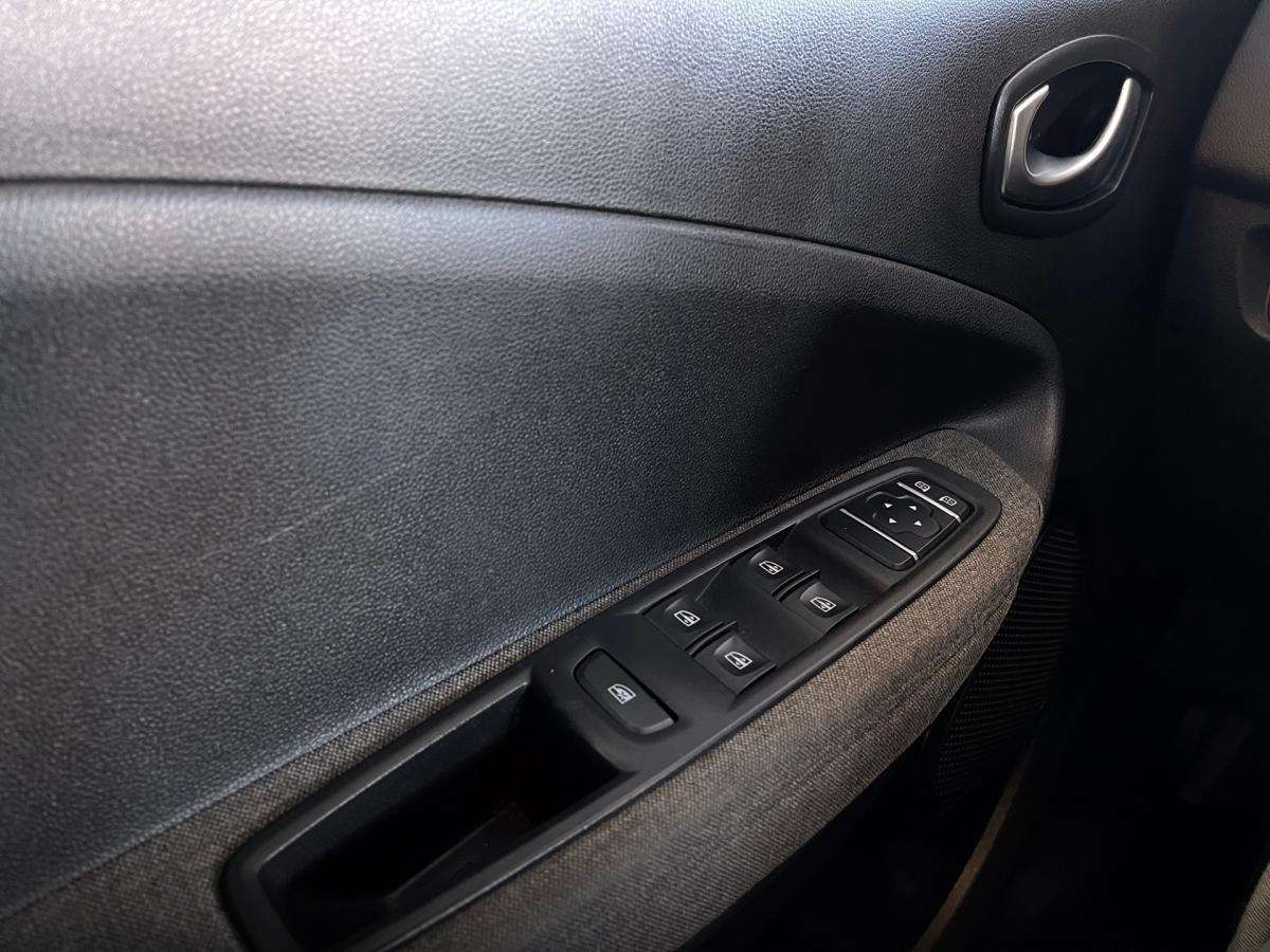 renault-zoe-2021-eletrico-500cc