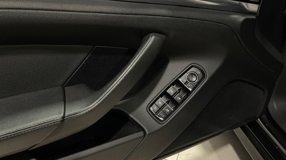 porsche-panamera-2014-diesel-3000cc