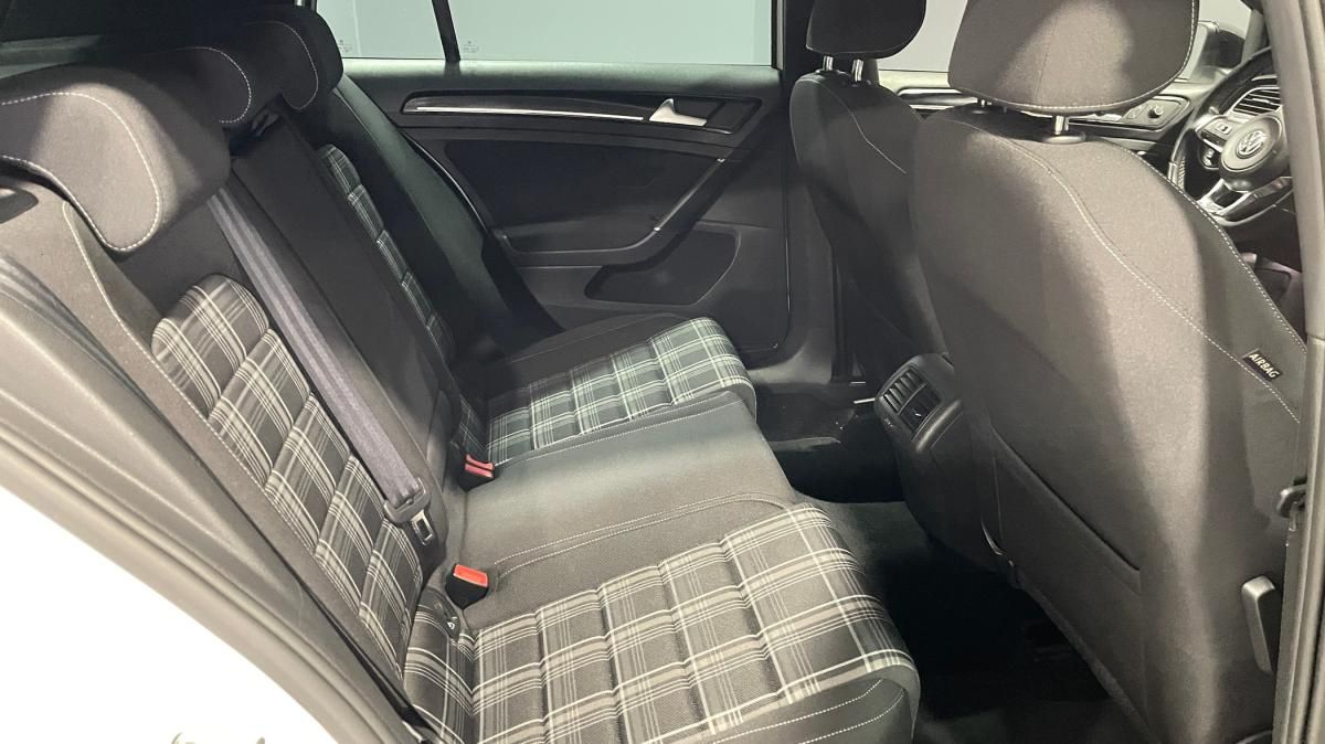 volkswagen-golf-2016-diesel-1968cc
