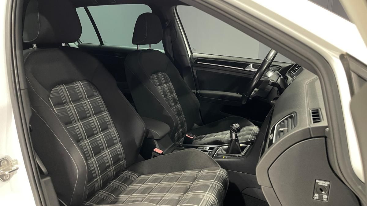 volkswagen-golf-2016-diesel-1968cc
