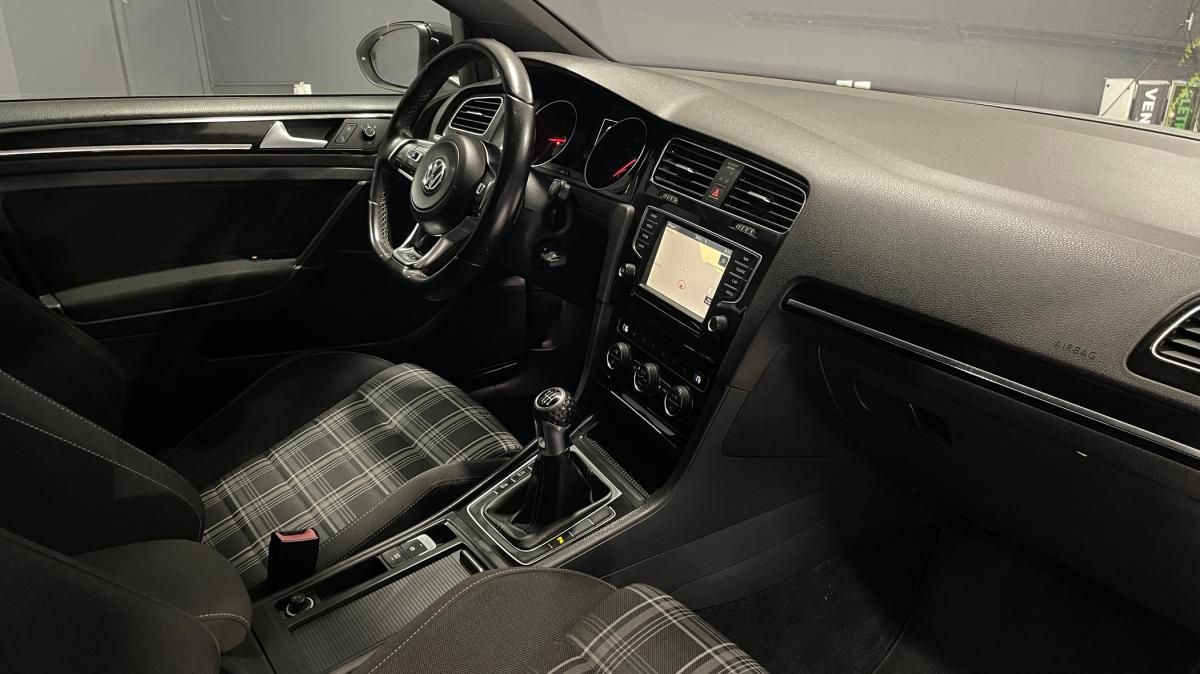 volkswagen-golf-2016-diesel-1968cc