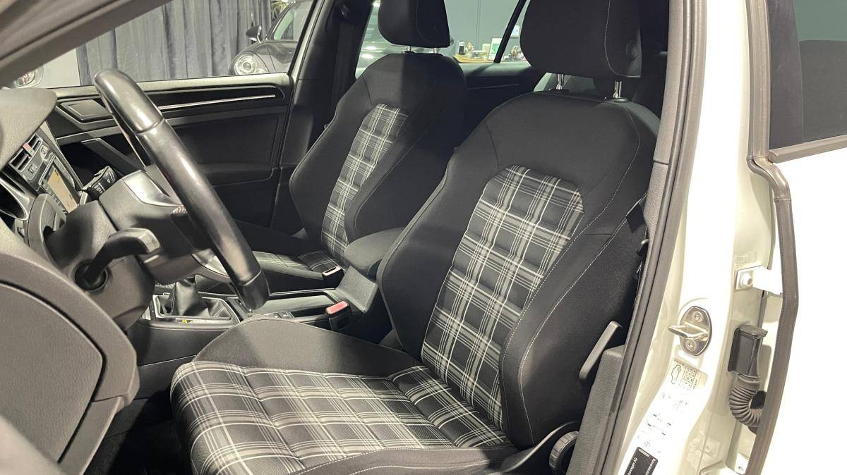 volkswagen-golf-2016-diesel-1968cc