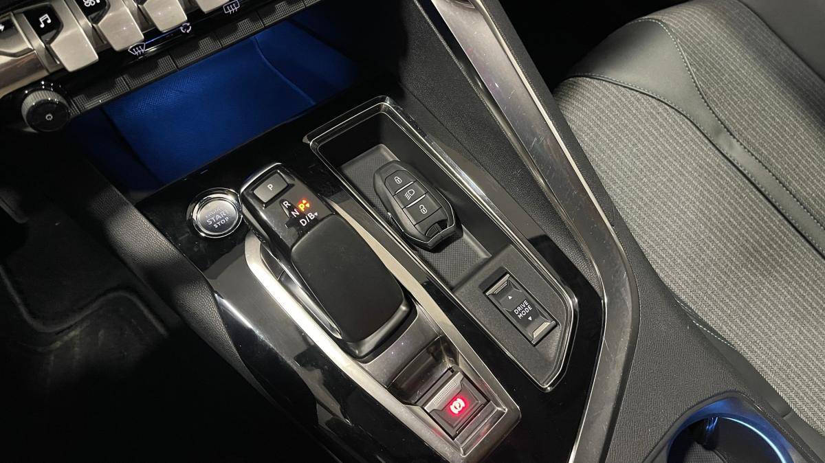 peugeot-3008-2021-hibrido-a-gasolina-1598cc